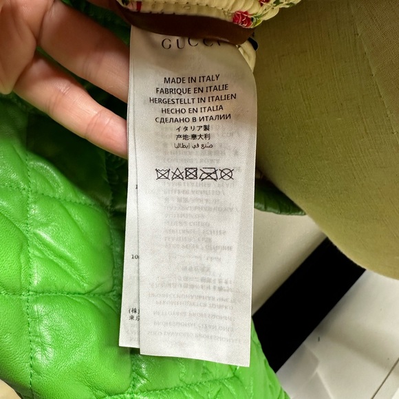 NWT Gucci QUILTED JACKET GREEN lamb skin from Gucci button closing pockets 40 S - Picture 15 of 16
